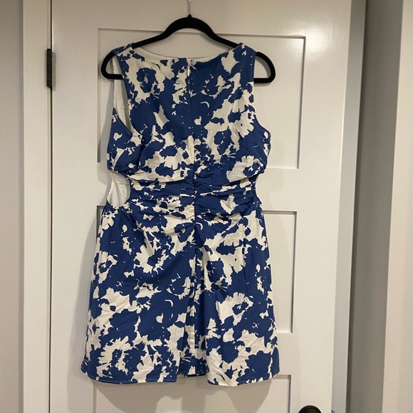 Stretch Cotton Cutout Mini Dress with side cutouts and abstract blue floral - Picture 9 of 15